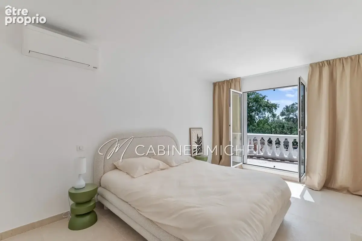 Maison 6 pièces 179 m² à vendre à Roquefort-Les-Pins (06330) - photo 8