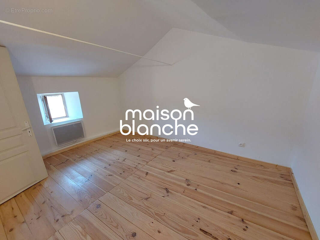 Maison à SAINT-MARTIN-DU-FOUILLOUX