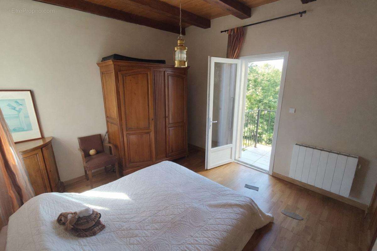 Maison à COURSAC
