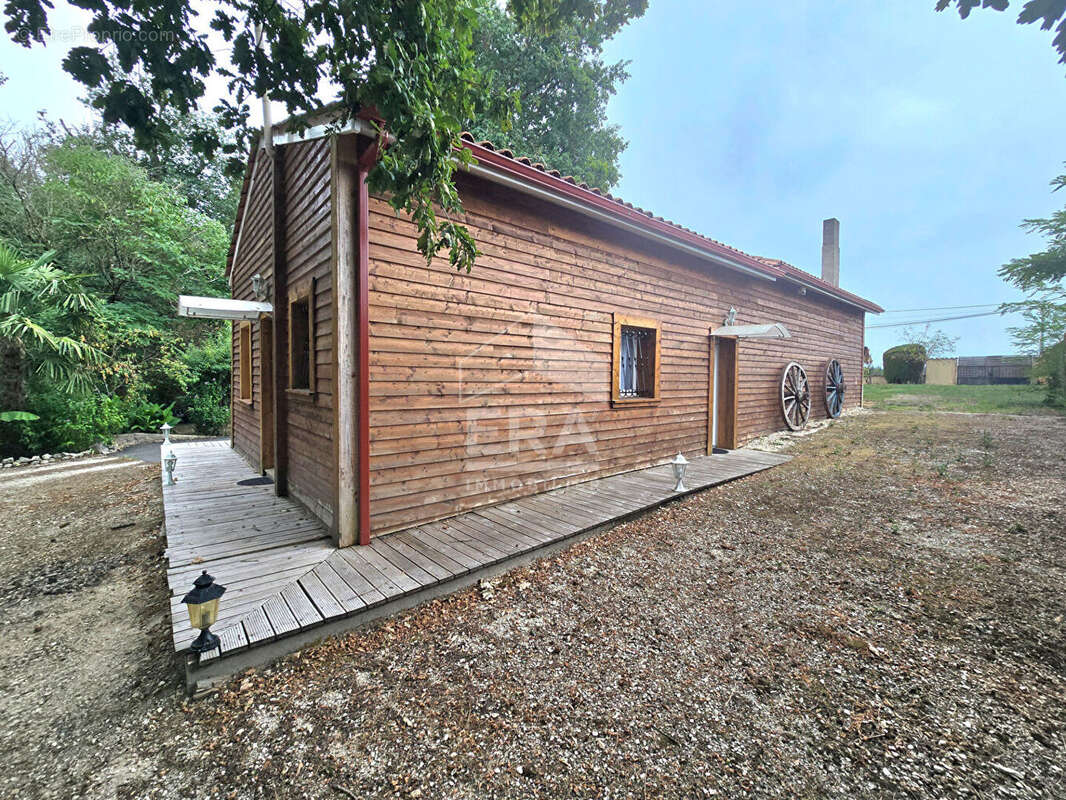 Maison 188m² à montpon-ménestérol - photo 14