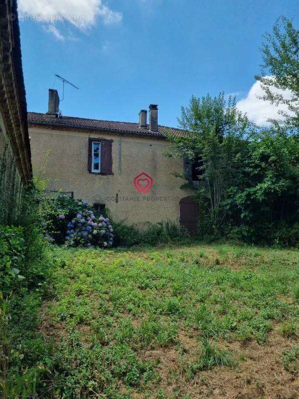 Maison à SEISSAN