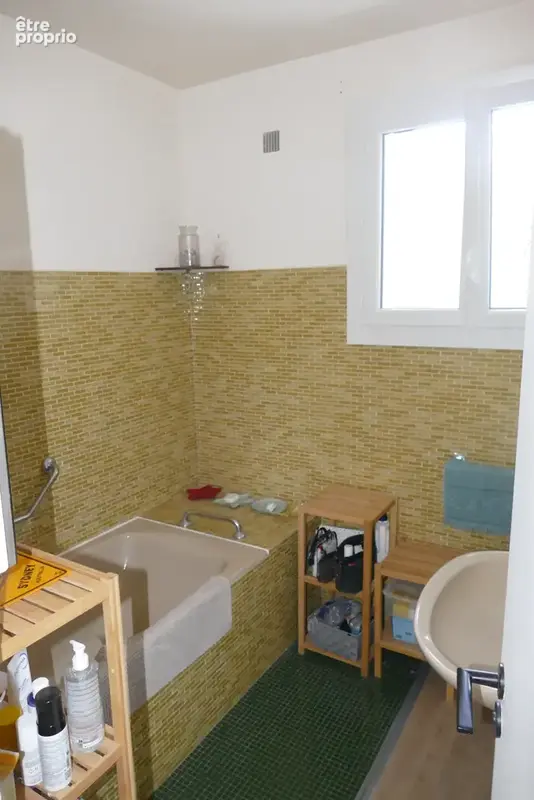 Maison plain-pied, restaurée, avec sous-sol et jardin, proche commerces et services médicaux - photo 12