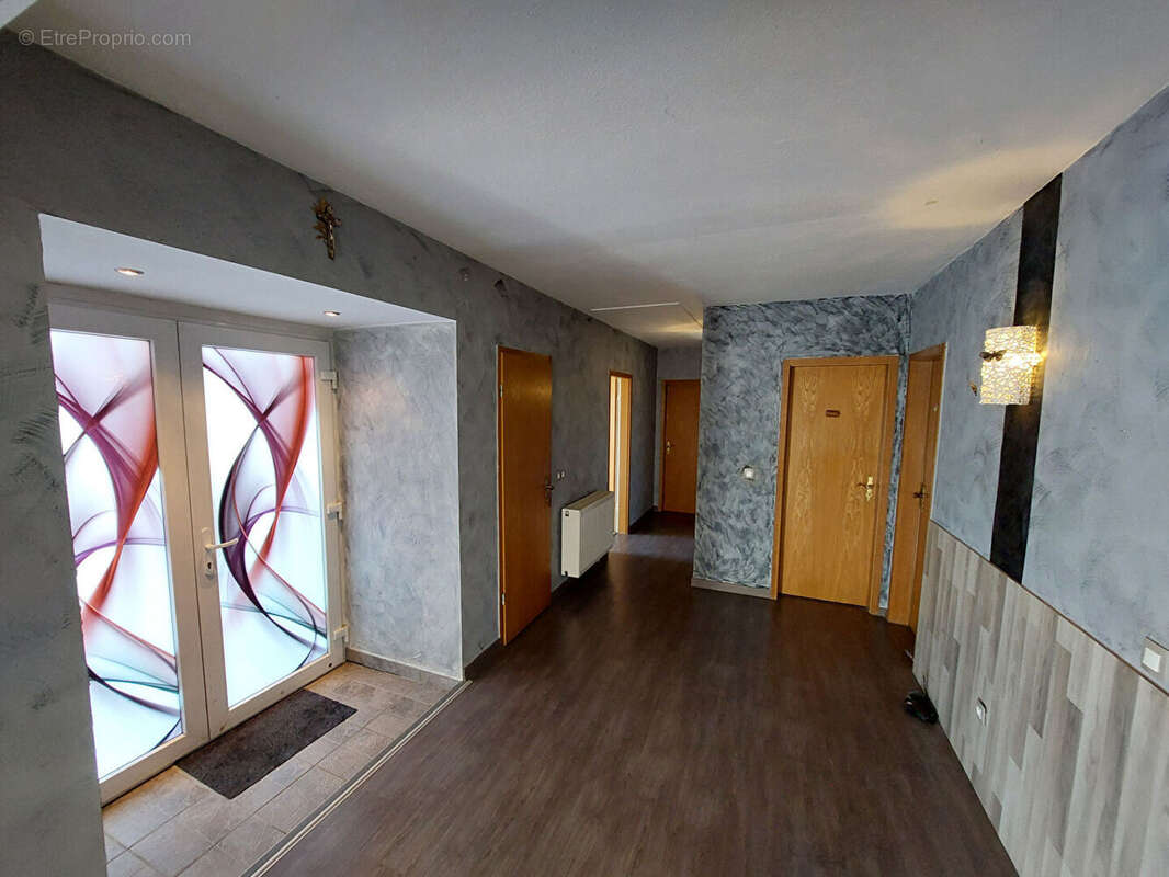 Maison Henridorff 9 pièce(s) 289 m2 - photo 2