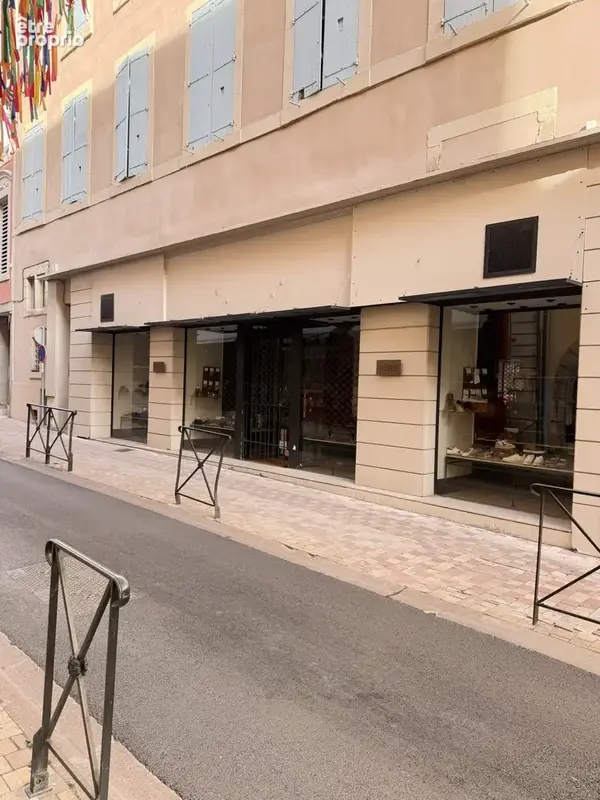 Photo Commerce à Carcassonne au prix de 300 000€