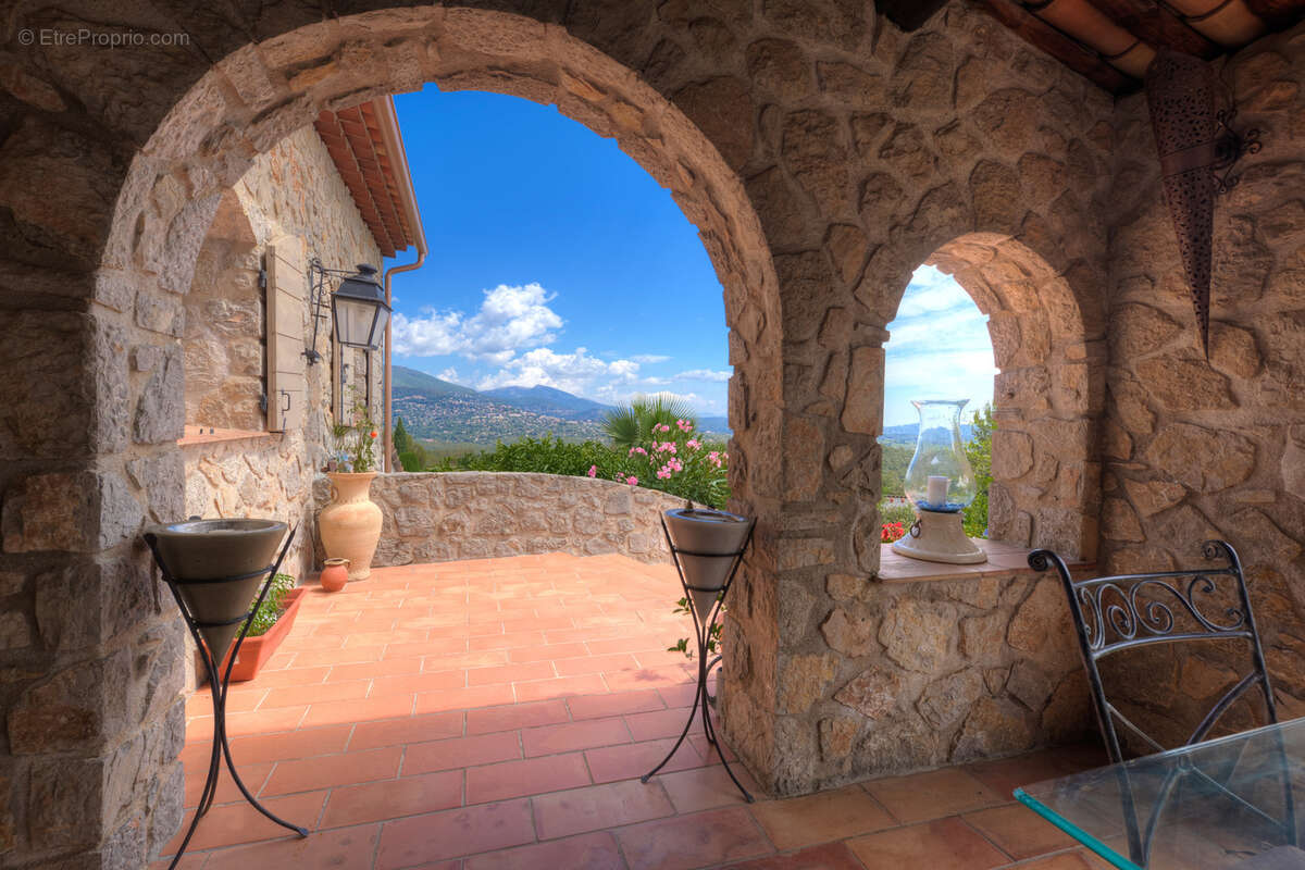 Maison à PEYMEINADE