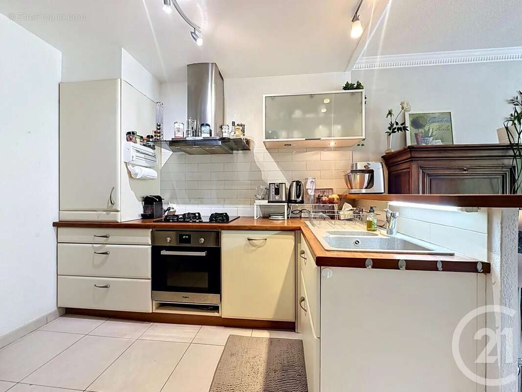Appartement à MOUGINS