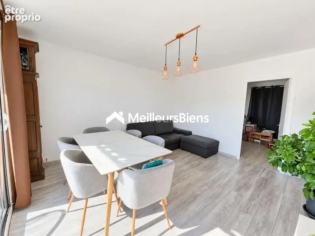 Appartement T4 proche centre-ville - photo 10