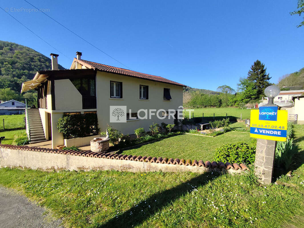 Maison à AMBIALET