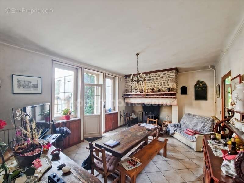 Maison à MEILLON