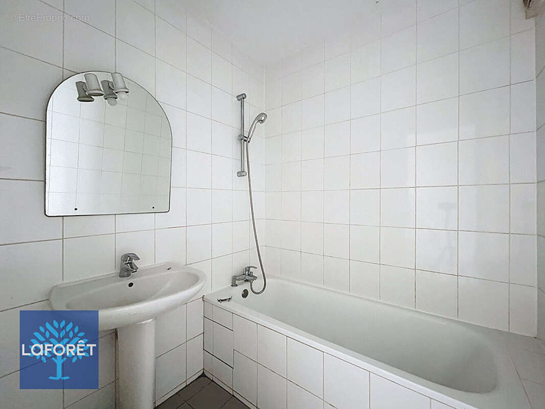 Appartement à CORBEIL-ESSONNES