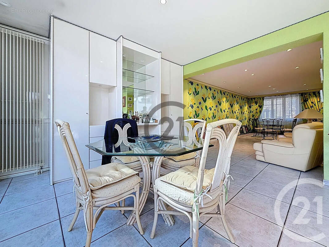 Maison à SAINTE-SAVINE