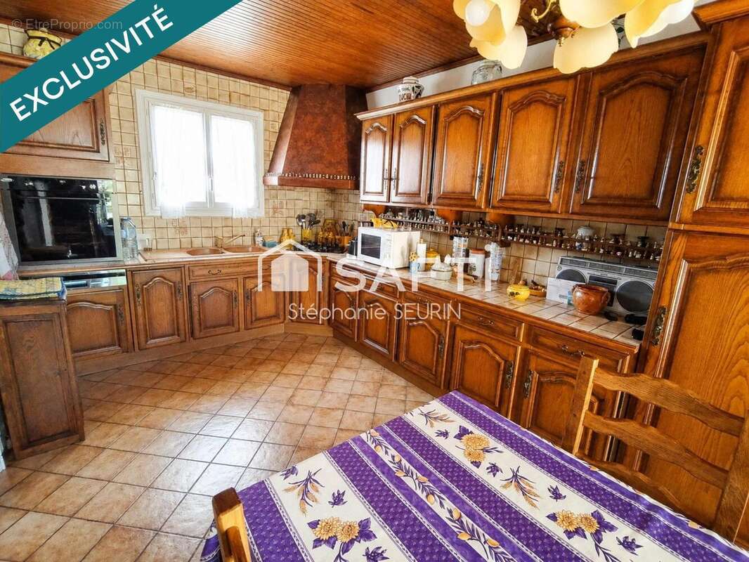 Maison 110 m² à Montlieu-La-Garde  - photo 3