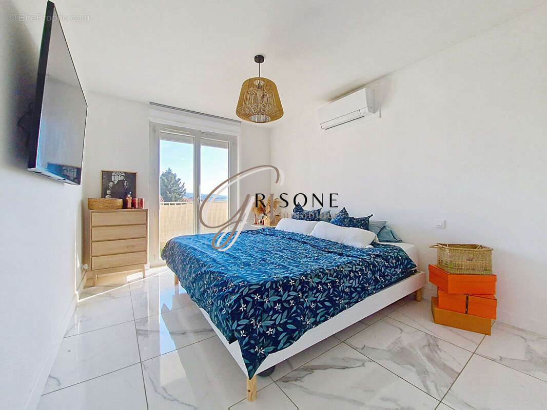 Appartement à SIX-FOURS-LES-PLAGES