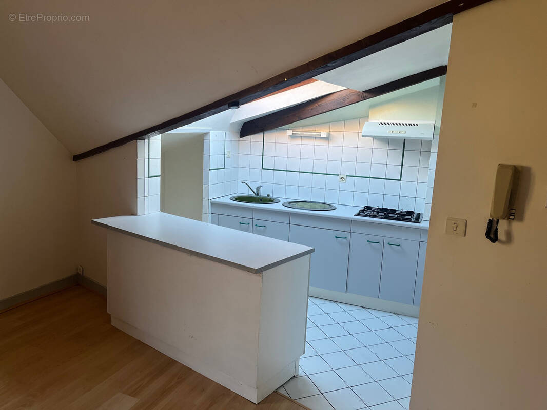 Appartement à CONTREXEVILLE
