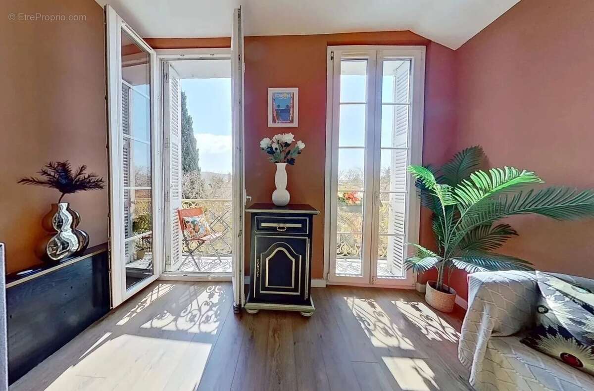 Appartement à HYERES