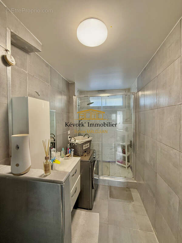 Appartement 85 m² à Bourg-Les-Valence  - photo 7