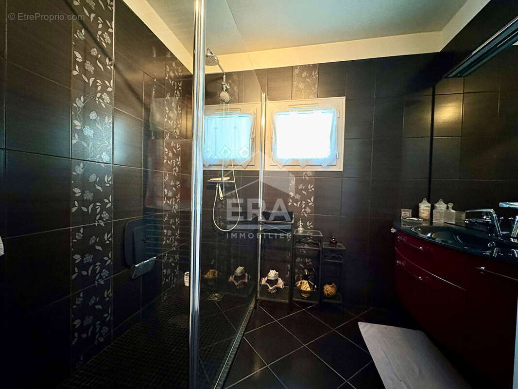 Maison à COMBS-LA-VILLE