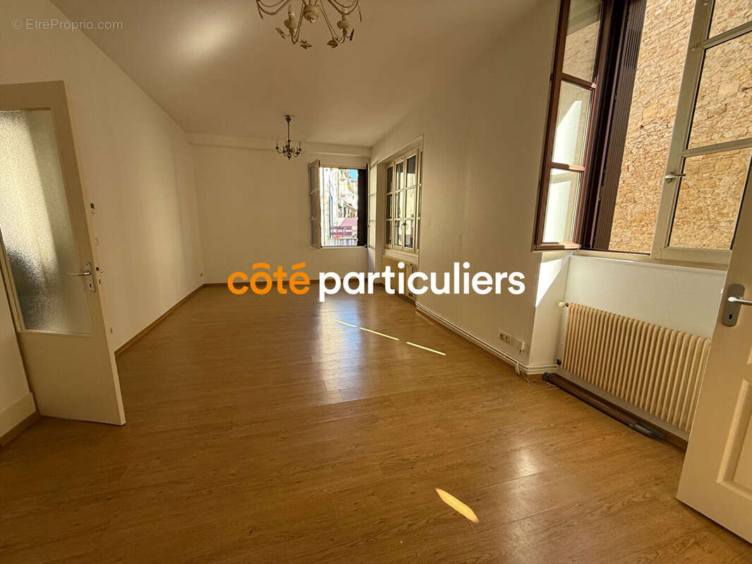 Appartement à SAINT-AMAND-MONTROND