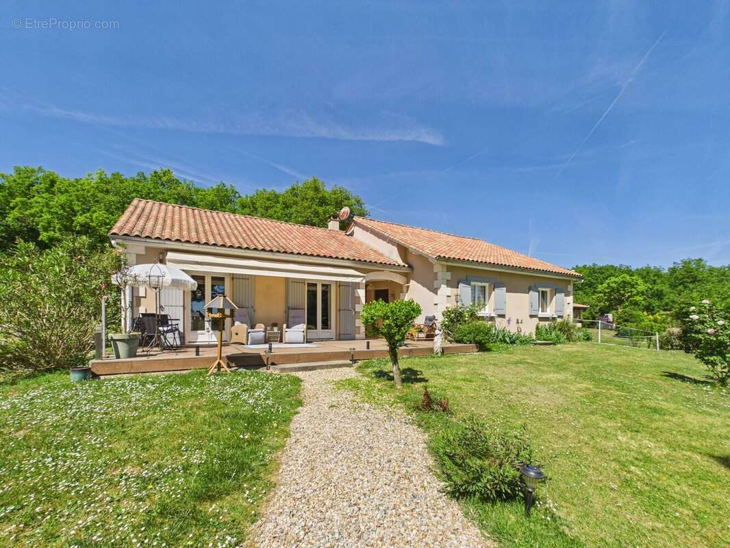 Maison à VERTEILLAC
