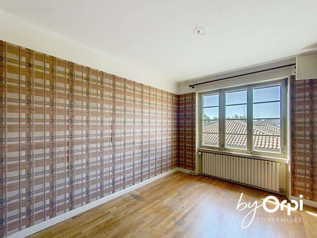 Maison à SAINT-ELOY-LES-MINES