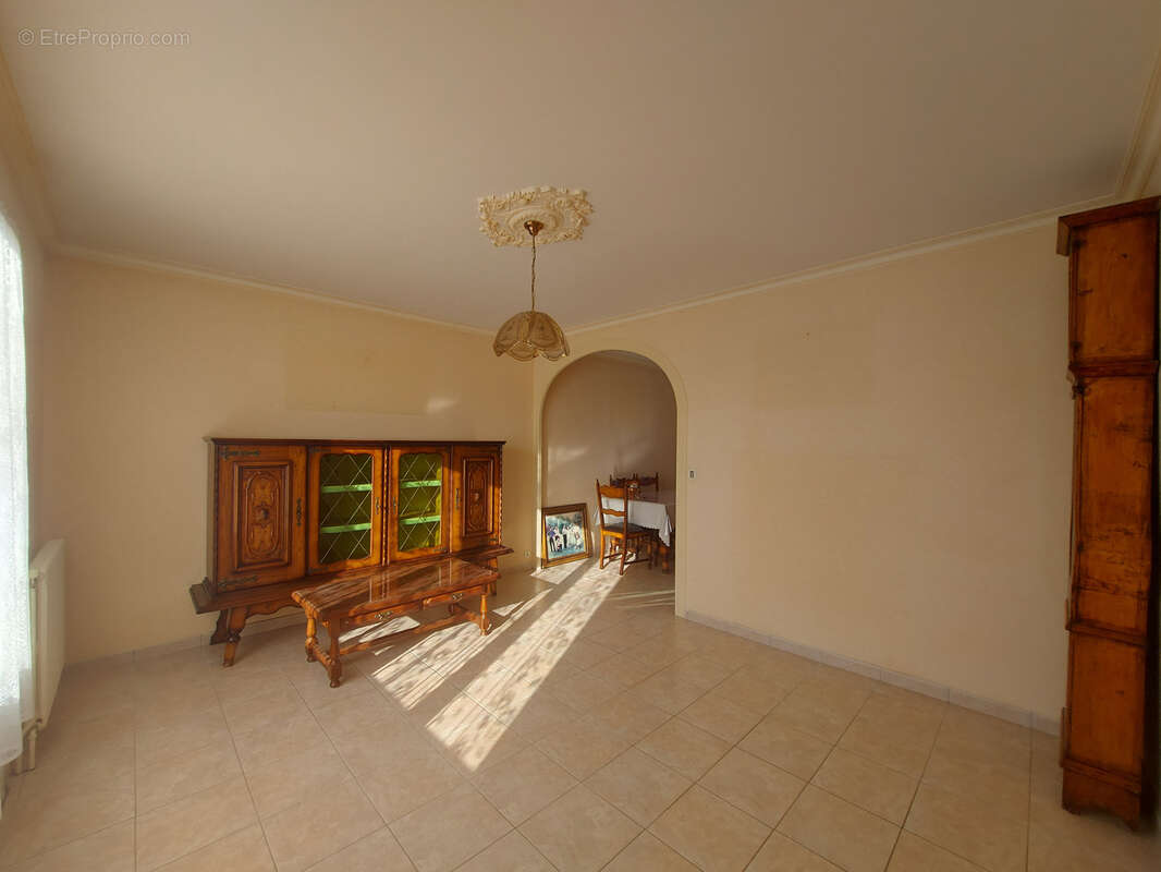 Maison à LES HERBIERS