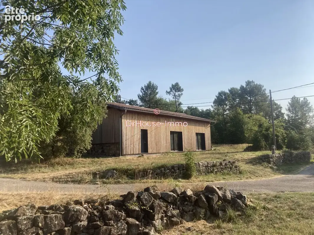 Maison 108 m² à Sanilhac  - photo 20