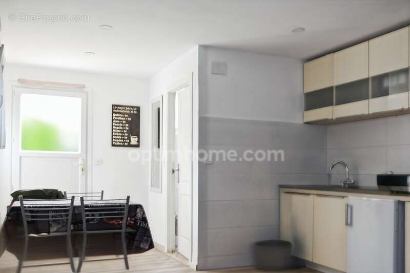 HENDAYE – Maison familiale avec 2 appartements indépendants – 224 m² – Garage 40 m² - photo 3