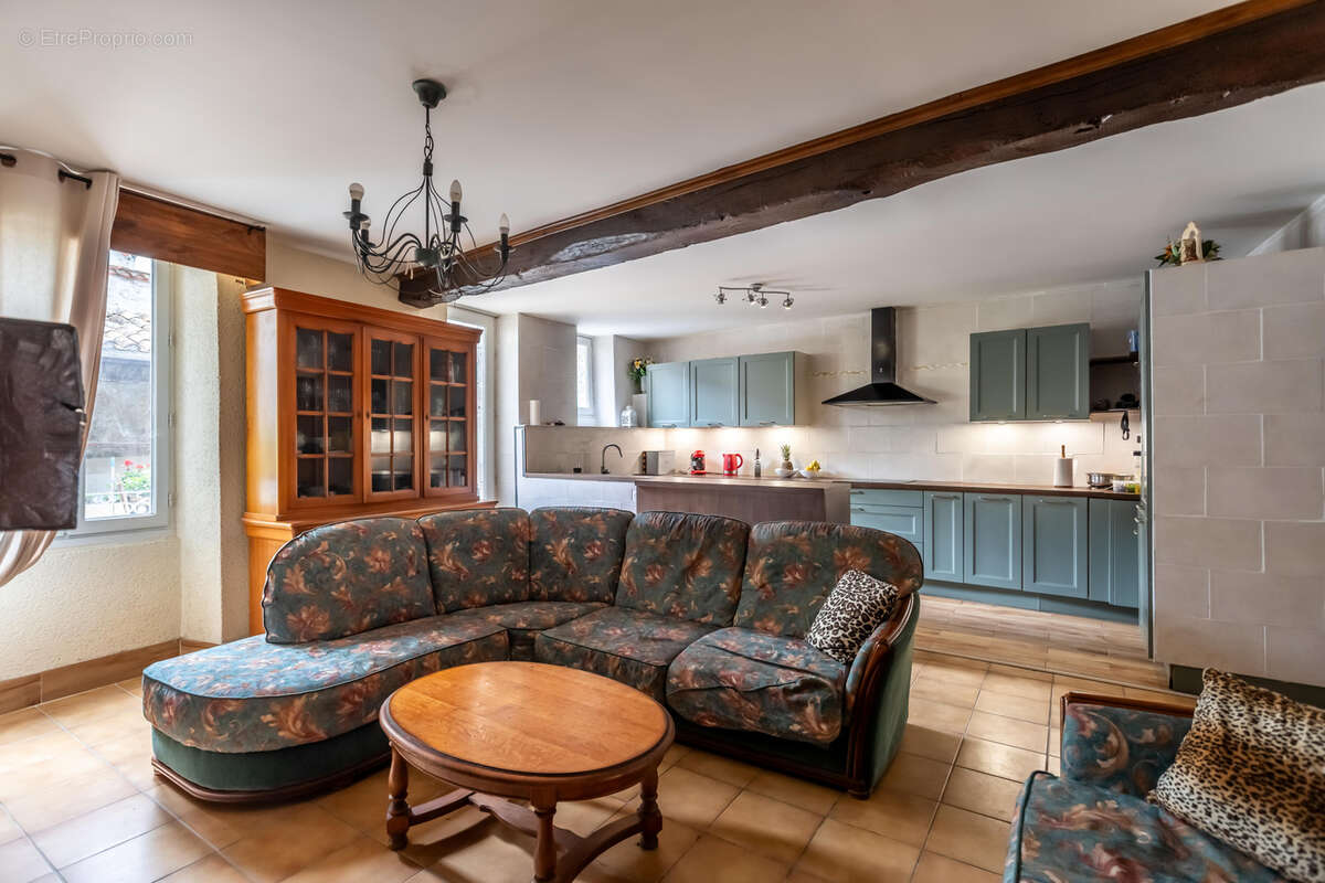 Maison à CASTELSAGRAT