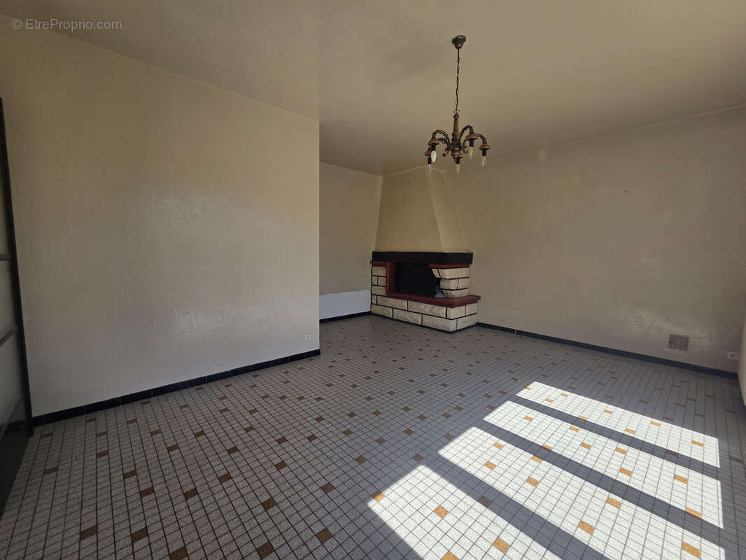 Appartement à CANCON