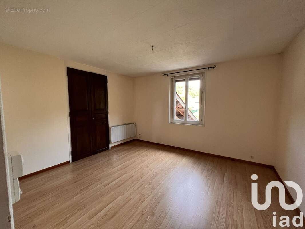 Photo 8 - Maison à CHEVILLON