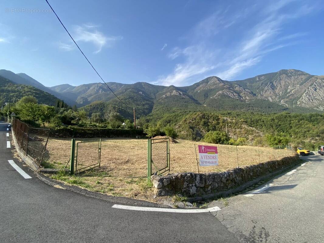 Terrain constructible 1280 m² - photo 3