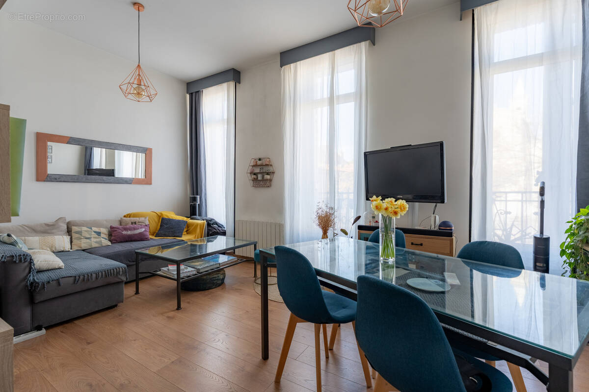 Appartement à MARSEILLE-16E