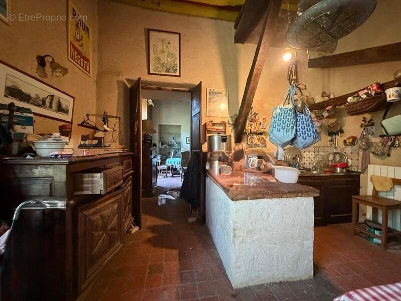 MARCIAC(32): ancienne SEIGNEURIE avec BEAU CHATEAU XIV sur 3,5ha, cachée, au bout du chemin, sans voisin, en campagne, 500m2 hab - photo 51