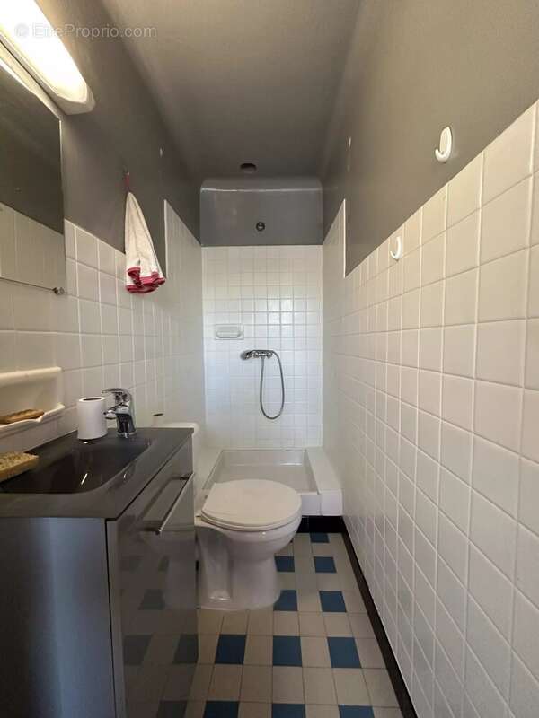 Maison à SAINT-LAURENT-DU-VAR