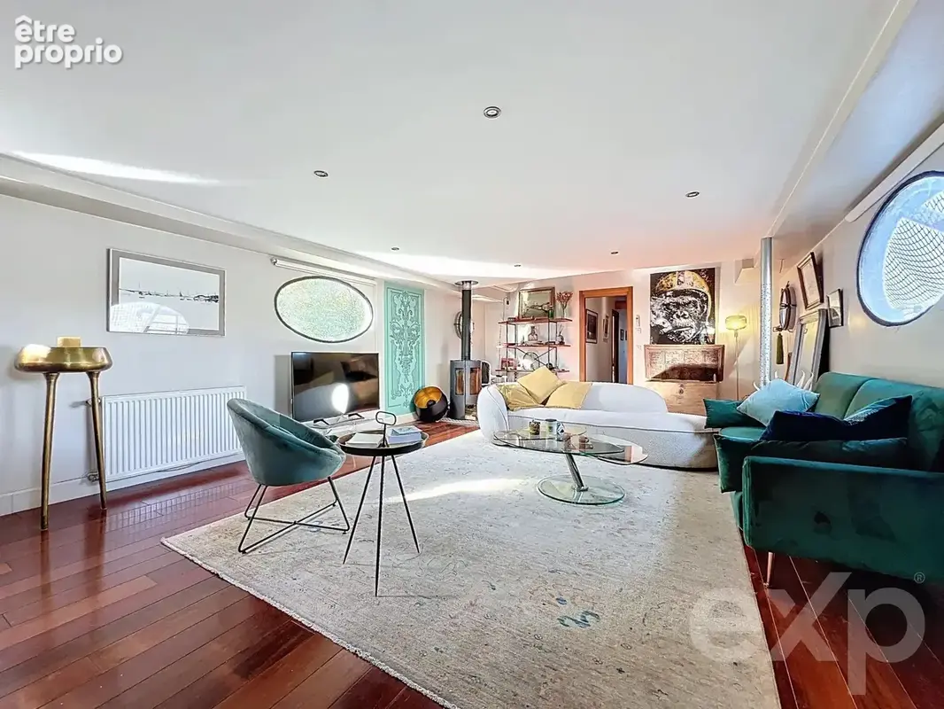 Maison 200 m² à Saint-Germain-Au-Mont-D'or  - photo 3