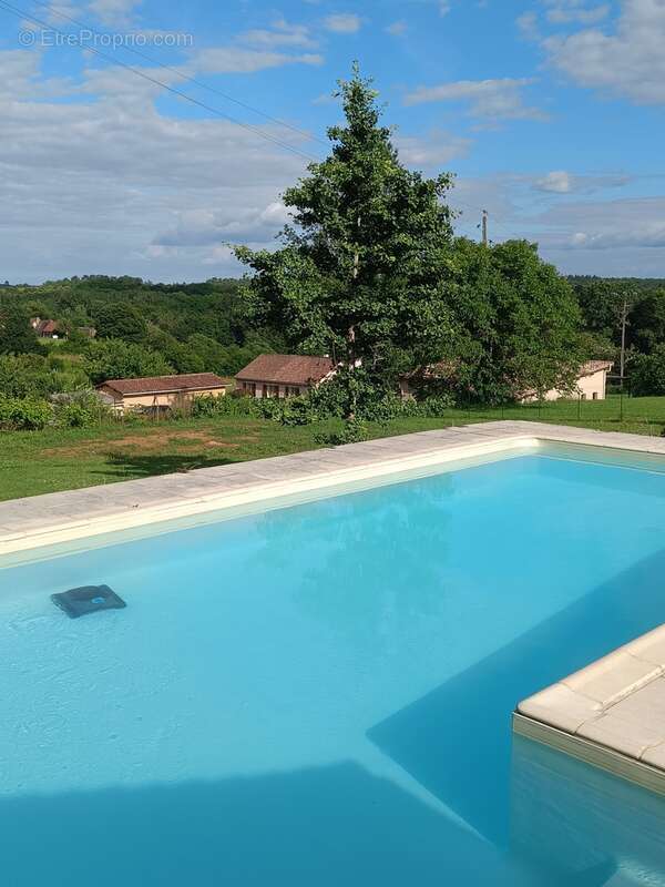 Maison à MEYRALS