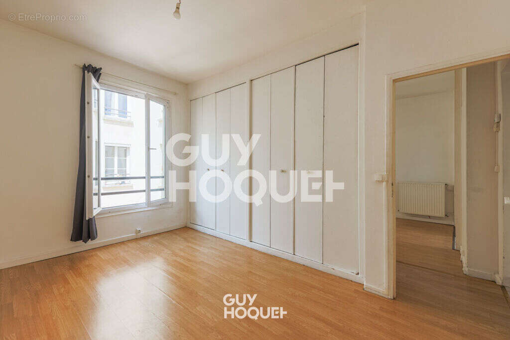 Appartement à PARIS-10E