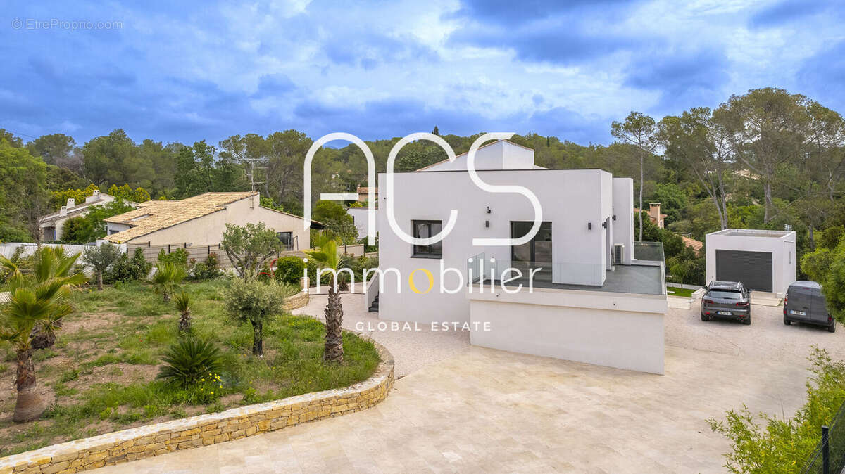Vente Villa contemporaine d'exception 7 pièces Saint-Raphaël - photo 4
