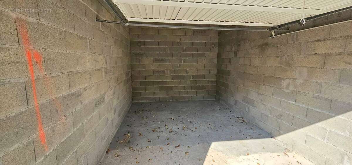 Autre à ROQUEBRUNE-SUR-ARGENS