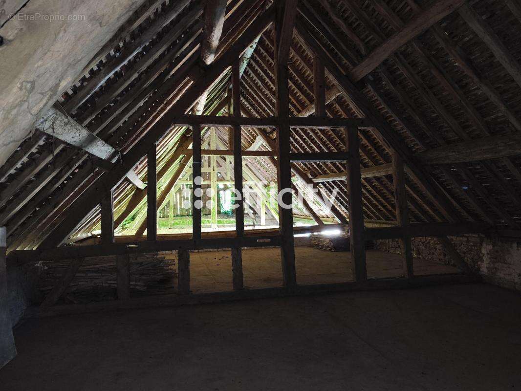 Maison à SAINT-MAURICE-LES-CHARENCEY