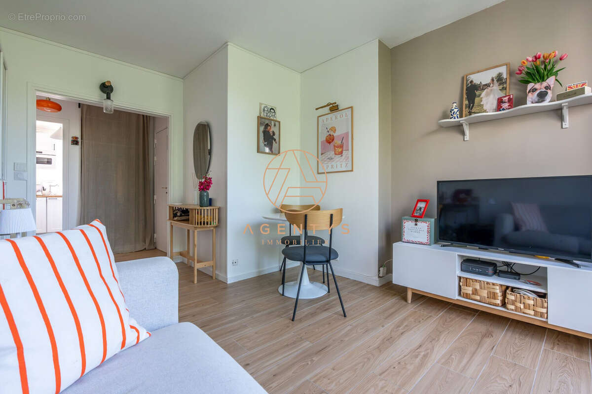 Appartement à LE PERREUX-SUR-MARNE
