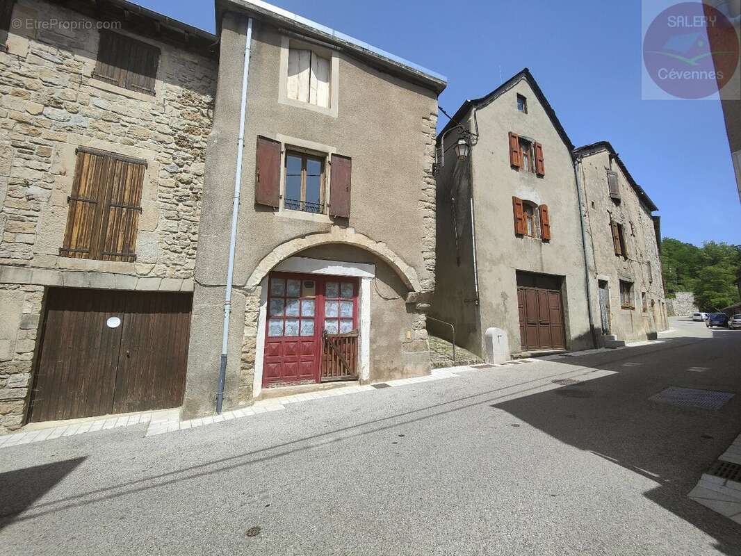 Maison de village - photo 11
