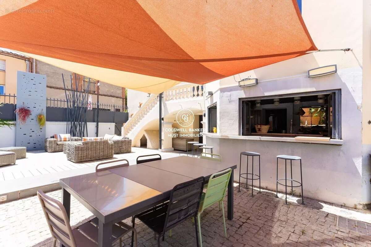 Maison de caractère avec piscine - TORREILLES - photo 3