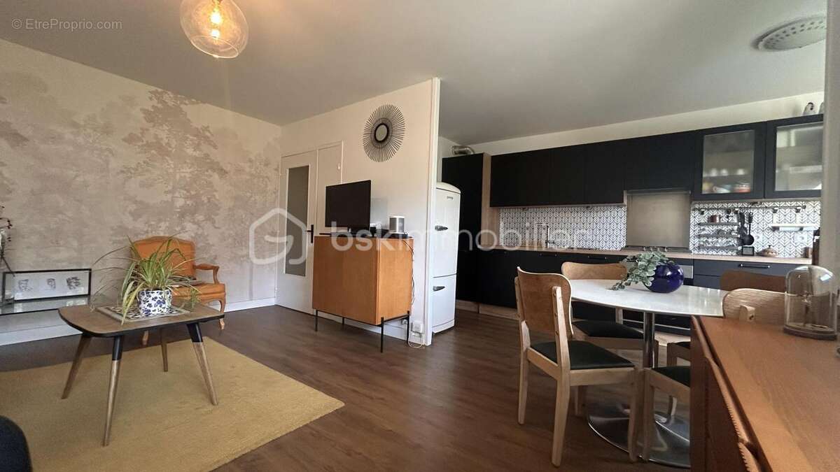 Appartement à LE PONT-DE-CLAIX