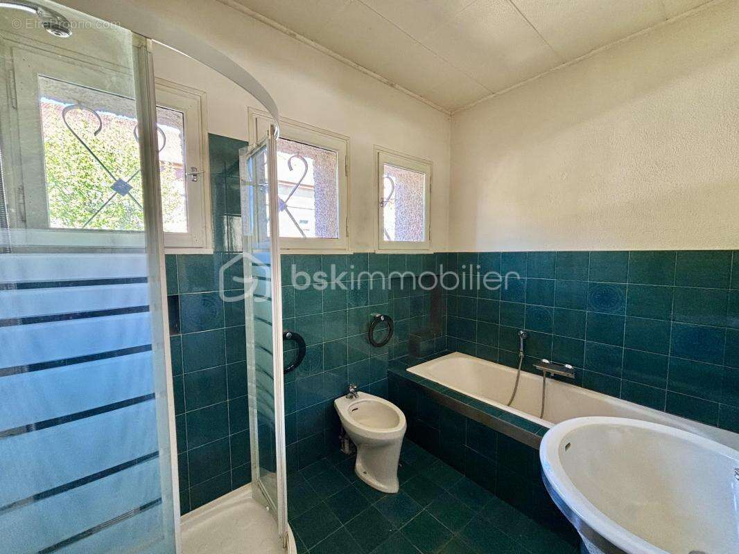 Maison de caractère avec potentiel, garage et jardin à 20 min des plages - photo 13