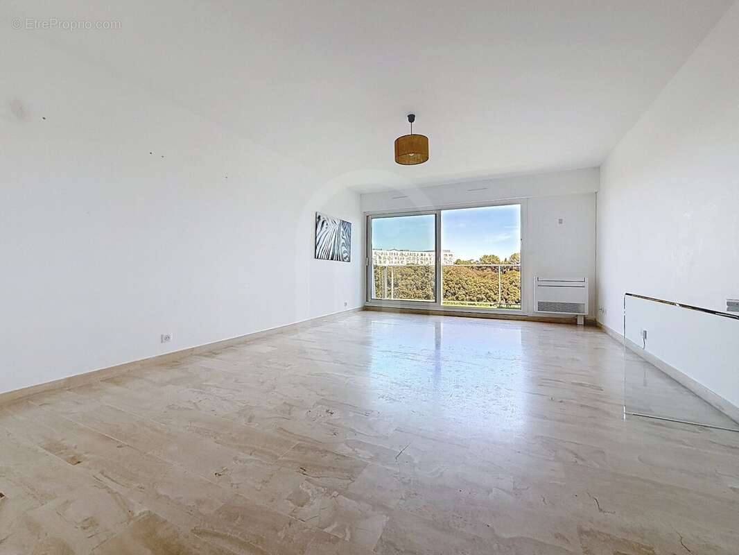 MONTPELLIER, Plan des 4 seigneurs, Bel appartement T4 dernier étage ! - photo 3