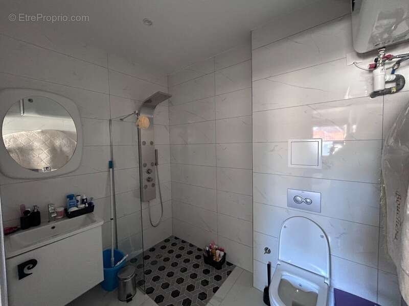 Appartement à PARAY-VIEILLE-POSTE
