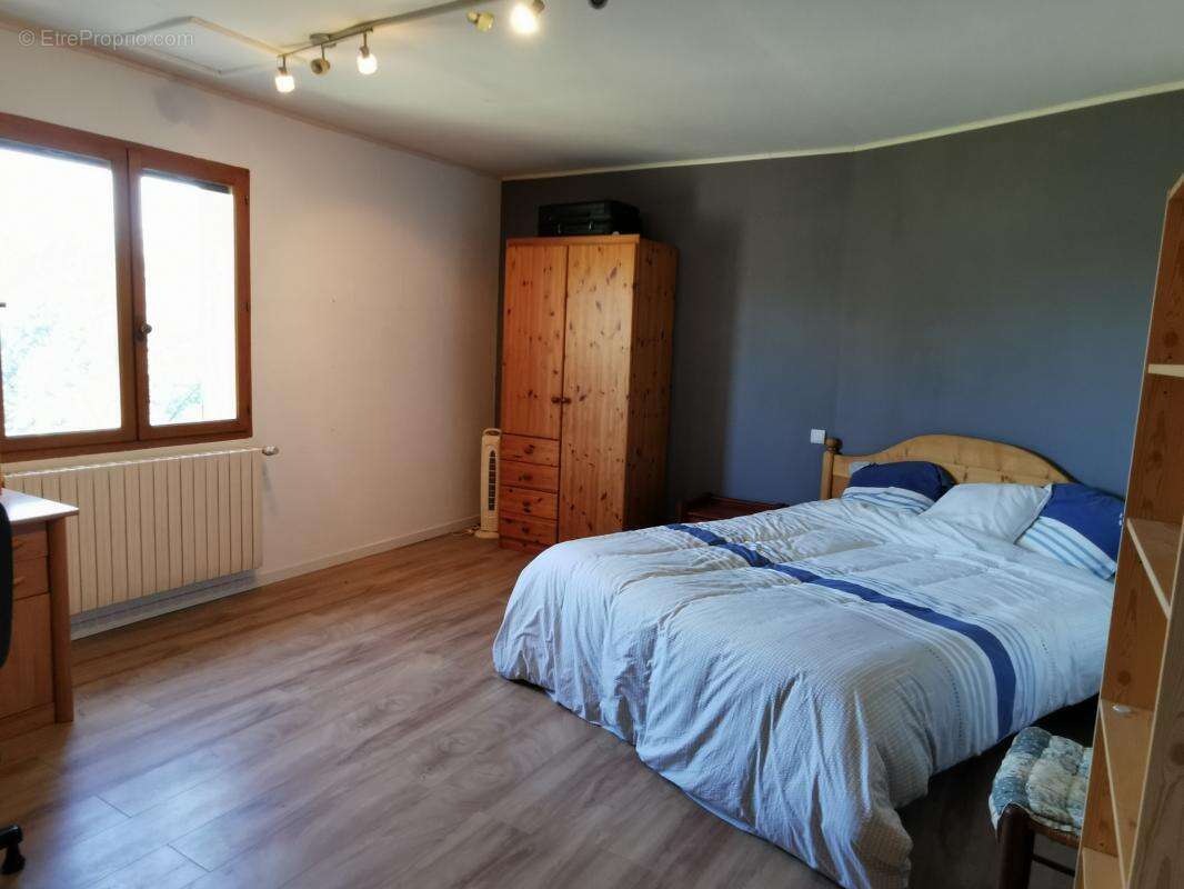 Maison à SAINT-GILLES