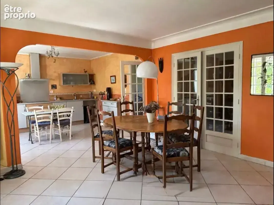 CROZON- Propriété familiale avec dépendance aménagée, au calme à proximité de Crozon et Morgat - photo 4