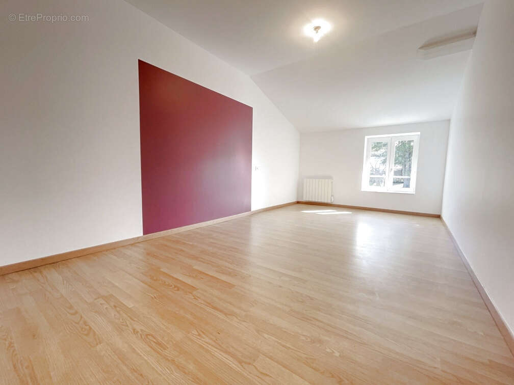 Maison à ESPALY-SAINT-MARCEL